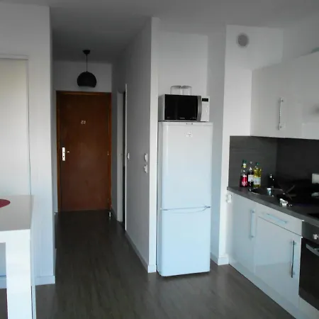 Apartment A A 500 M De La Avec Vue Sur La Terrasse Et Wifi *